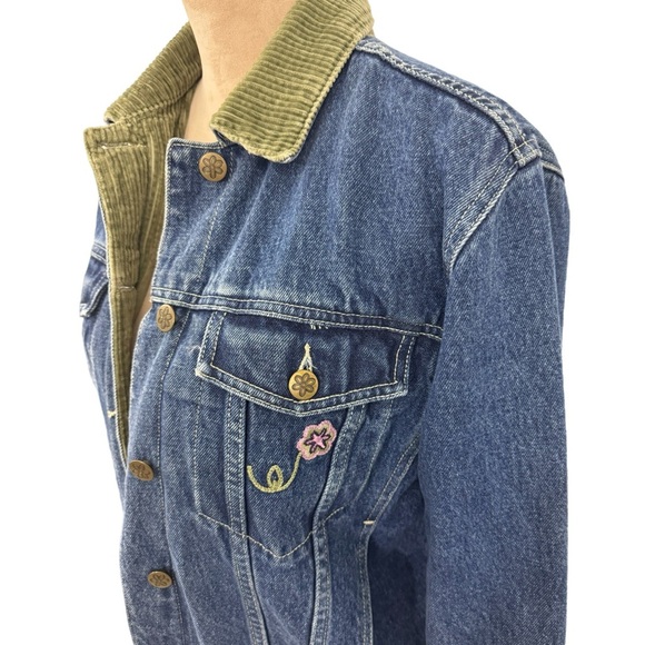 Vintage DISNEY Winnie the Pooh Embroidered Jean Jacket Women’s Sz S Denim Coat - Picture 4 of 13